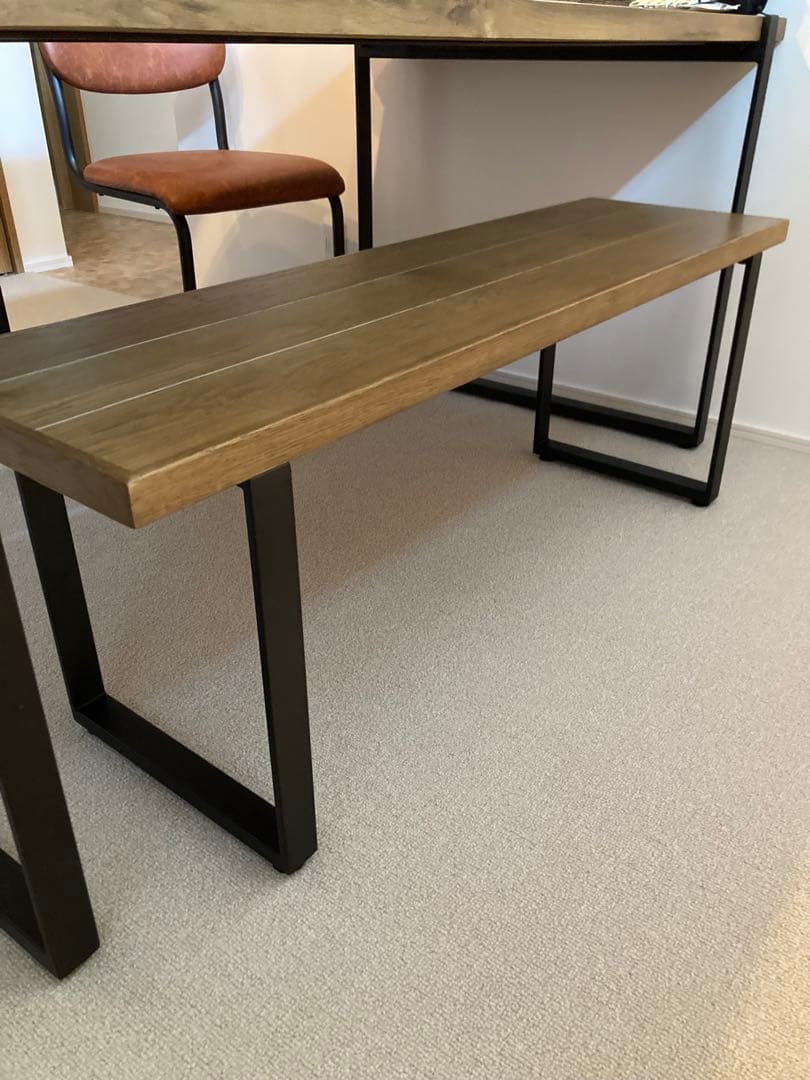 ヘリンボーンデザインダイニングテーブルセット