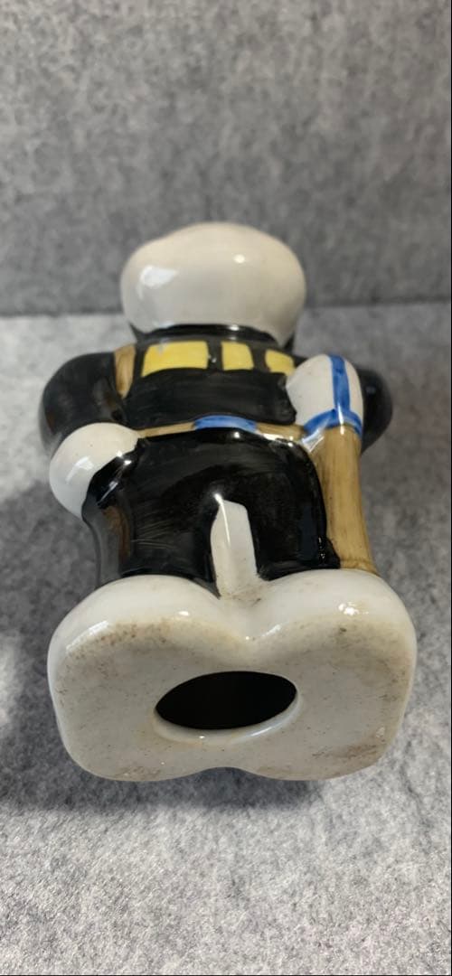 のらくろ陶器像