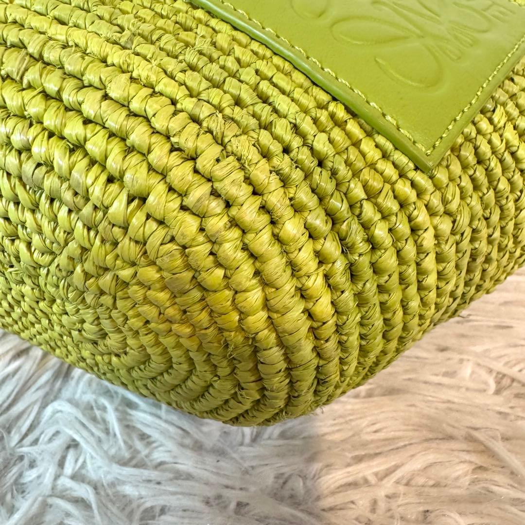 未使用級✨ロエベ ショルダーバッグ アナグラム バスケット スリットポシェット