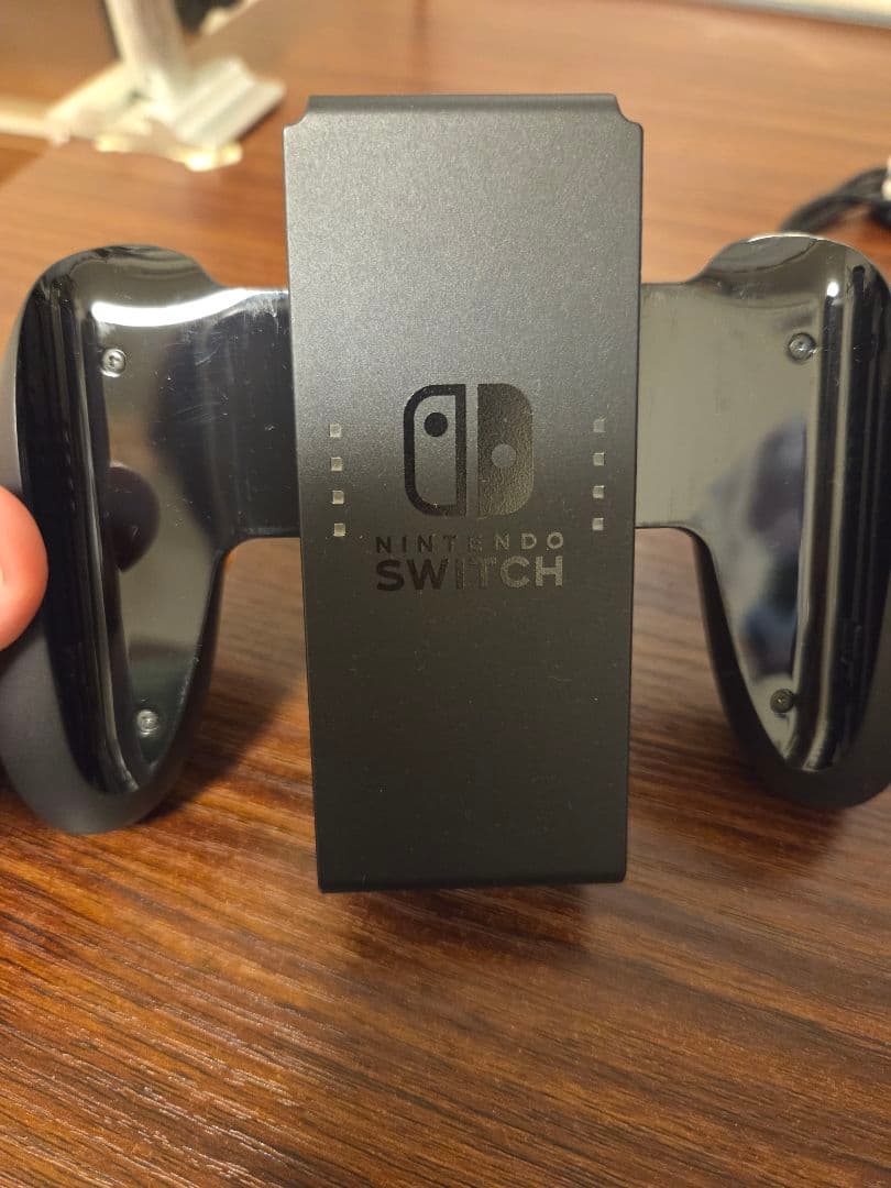 Nintendo Switch 本体 青とオレンジのジョイコン付き