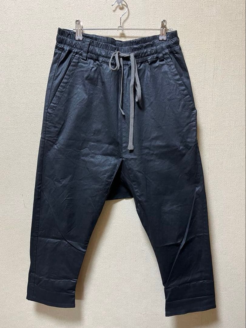 A.F ARTEFACT/サルエルクロップドパンツ/コーティング/黒ブラック2