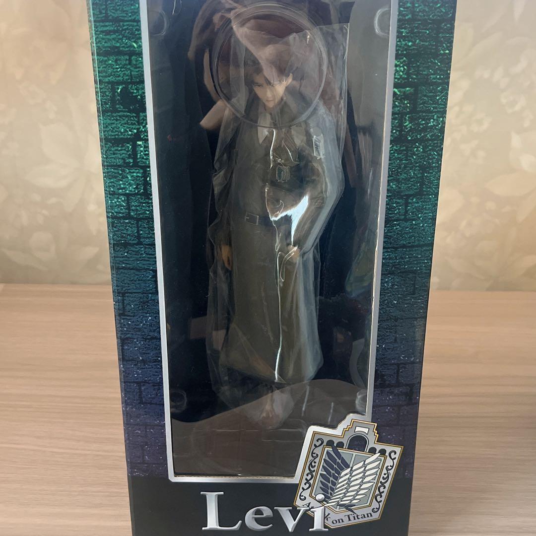 進撃の巨人　リヴァイ　USJ限定　微笑みバージョン