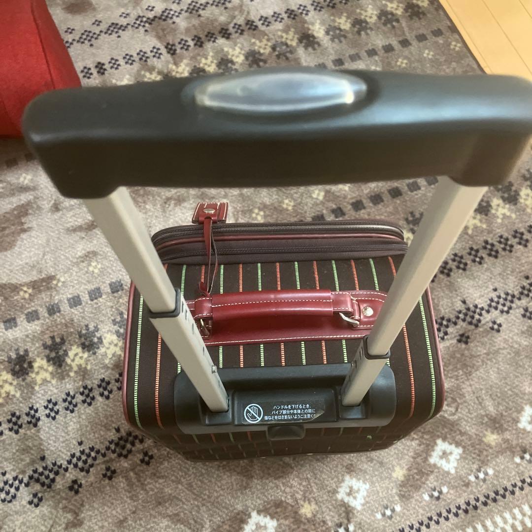 機内持ち込み可能　エースのソフトスーツケース　ソフトキャリーカート