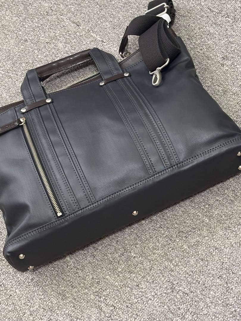 定価約2万　未使用品　タケオキクチ　ビジネスバック