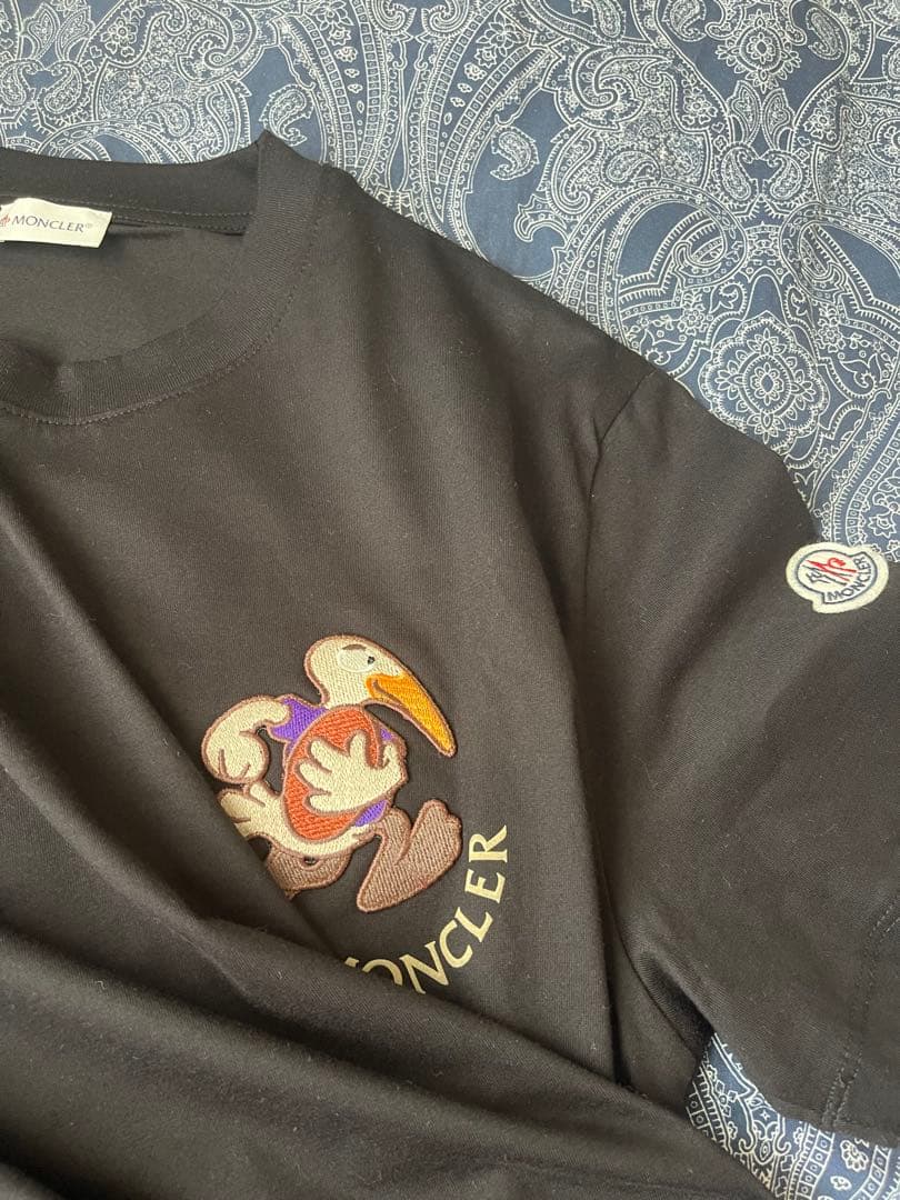 MONCLER 刺繍の鳥 ブラックTシャツ M size