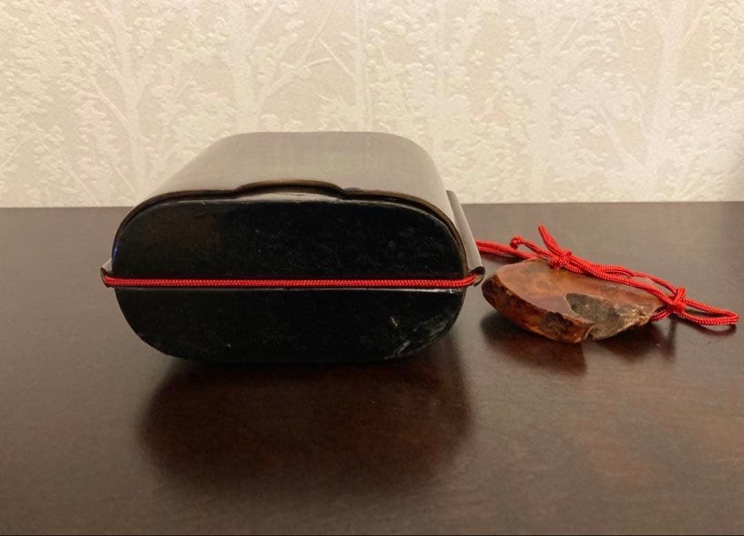 骨董 漆 携帯薬入れ 黒×赤 アンティーク 小物入れにも♡