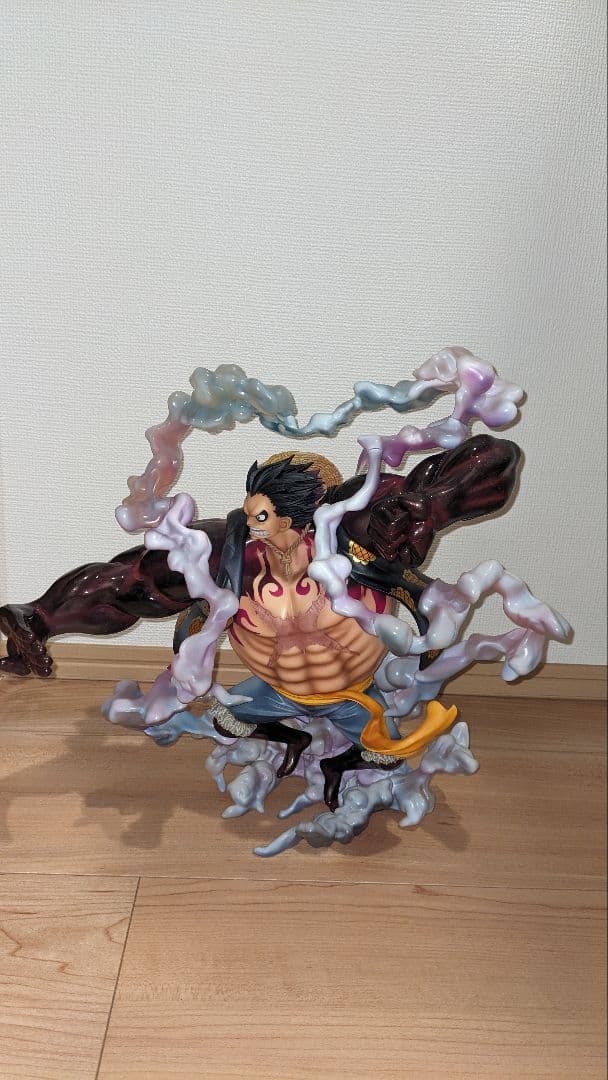 ワンピース　POP MAXIMUM　ルフィ、白ひげ