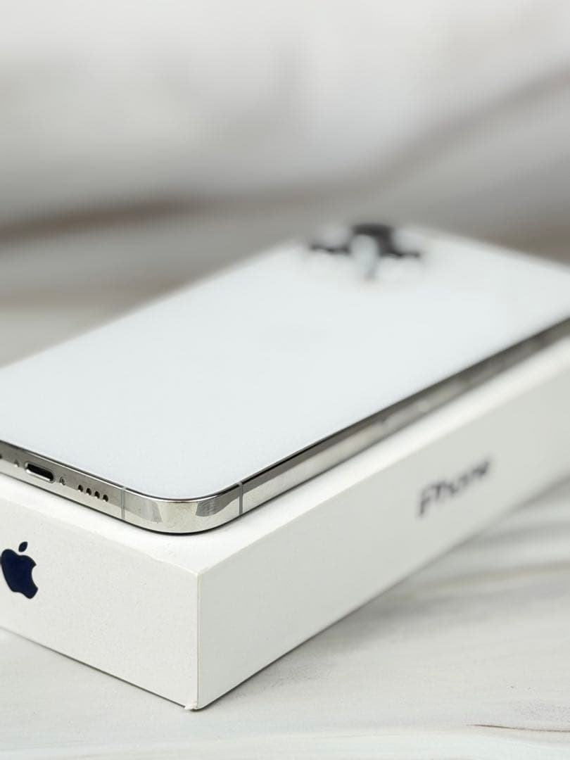 iphone12 pro max 256gbシルバージャンク本体