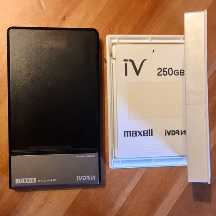 Maxell iVDR-S 250GBハードディスクとリーダーアダプター セット