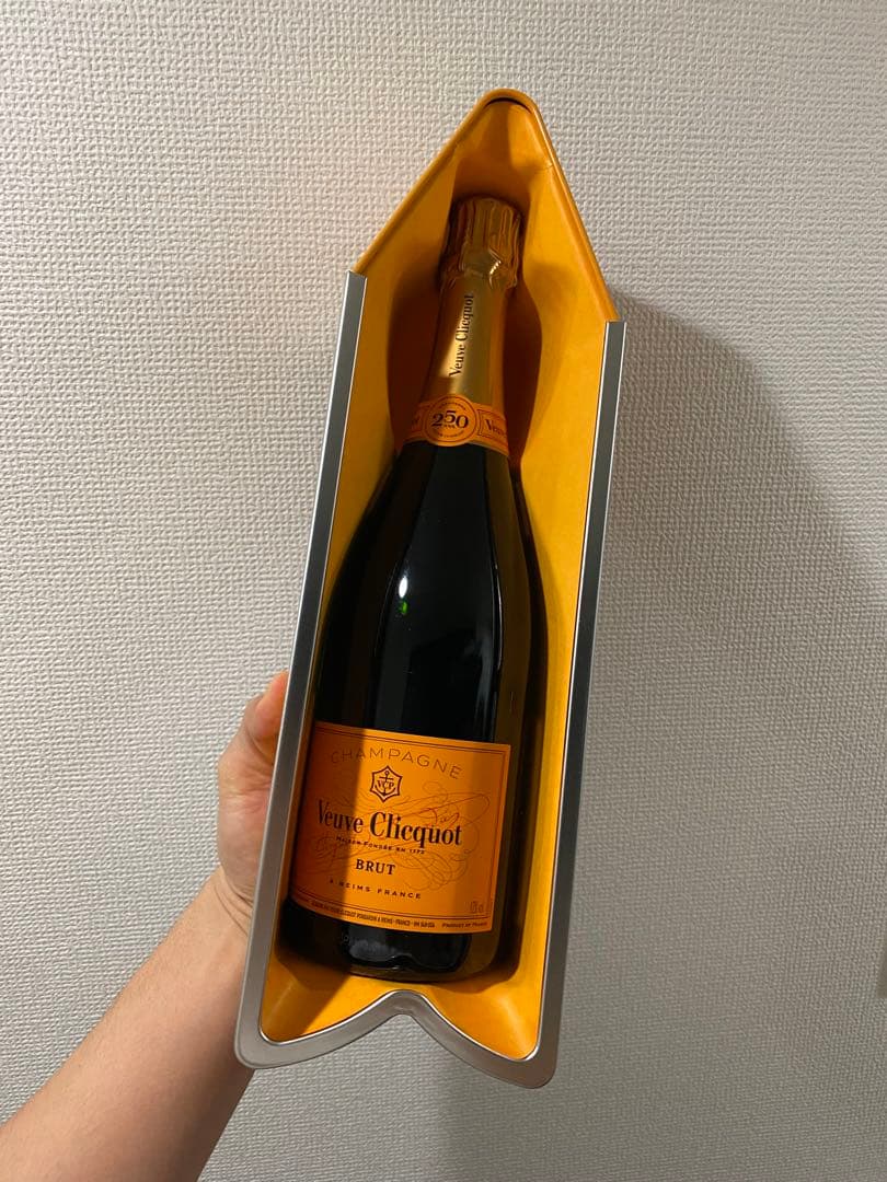 ヴーヴ・クリコ イエローラベル ブリュット