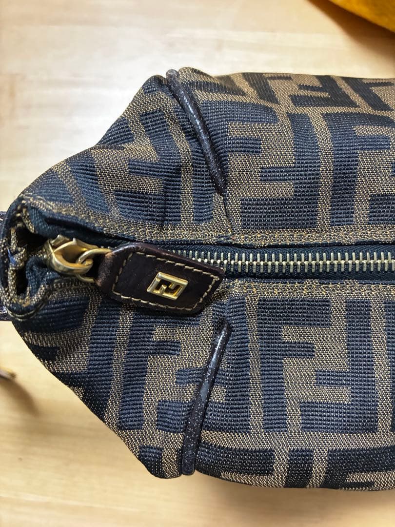 FENDI フェンディ ズッカ 柄バニティバッグ ブラウン 茶