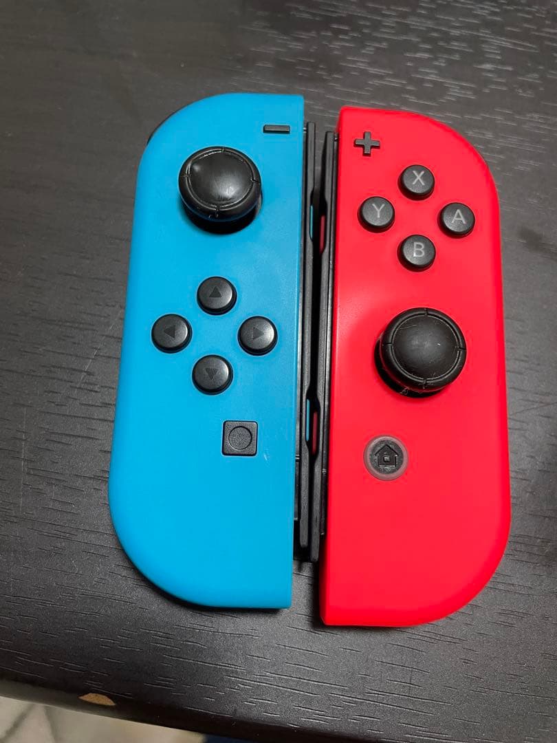 Nintendo Switch 本体 青/赤 + ポケモンソード