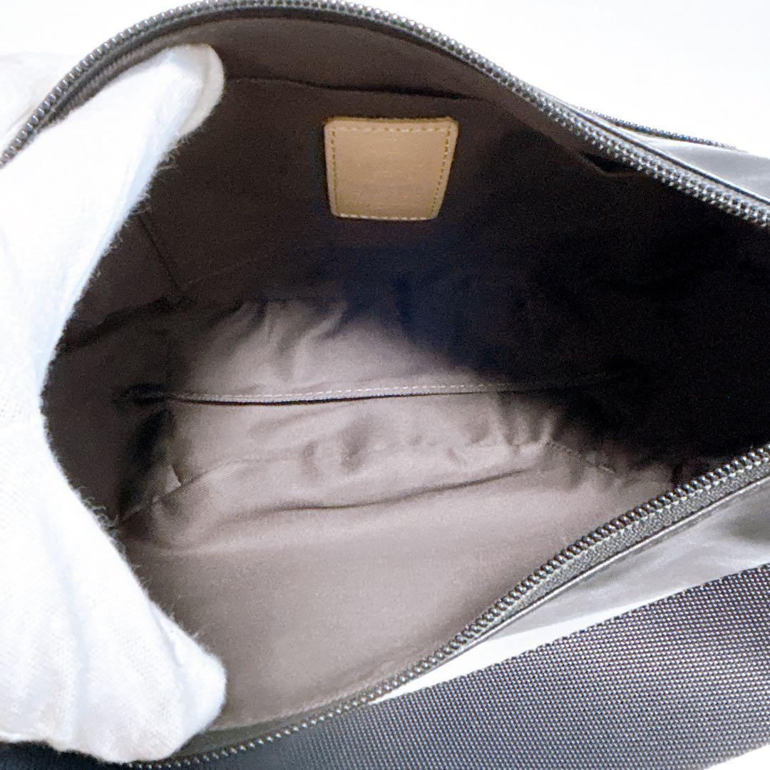 現行✨大人気✨russet ラシット ソフトレザーラウンドショルダーバッグ 黒