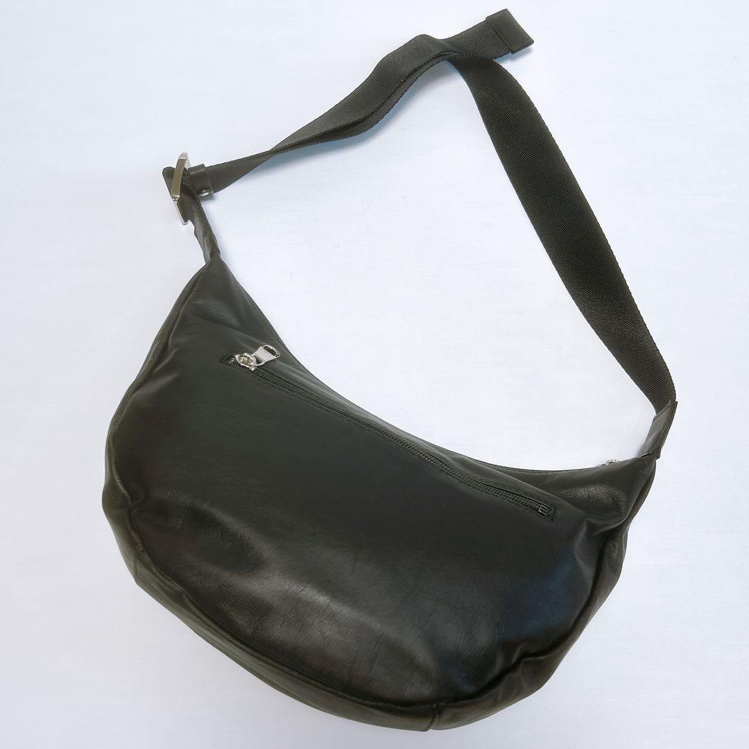 現行✨大人気✨russet ラシット ソフトレザーラウンドショルダーバッグ 黒