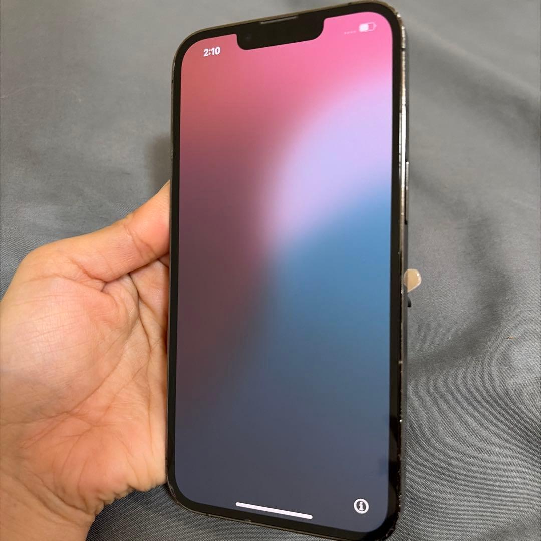 Apple iPhone 13Pro グラファイト　256GB