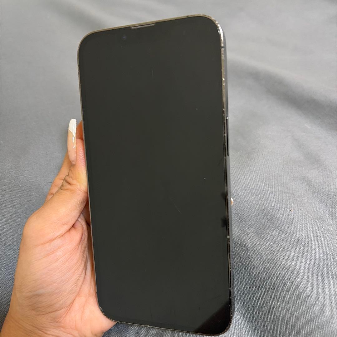 Apple iPhone 13Pro グラファイト　256GB