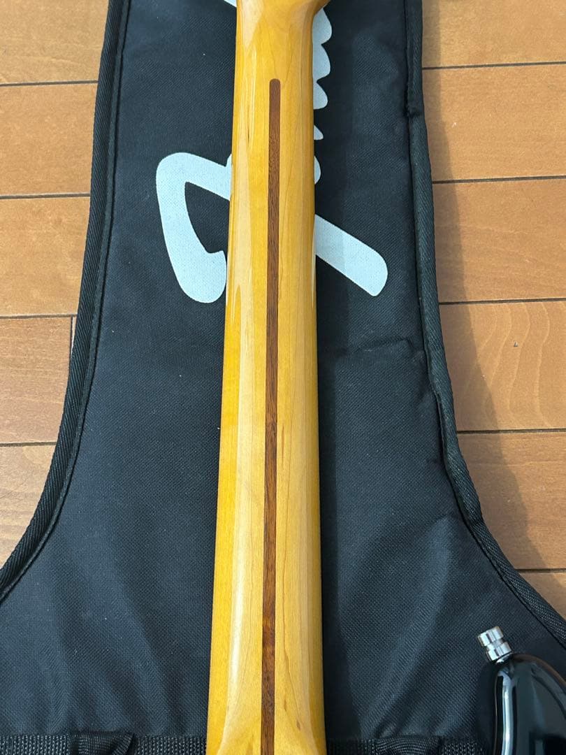 ￼ Fender Japan ST57-TX ピックガードカスタム