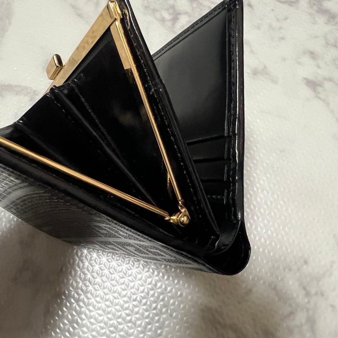 レア品　ジバンシー GIVENCHY ヴィンテージ　折り財布　総柄　ガマ口　黒