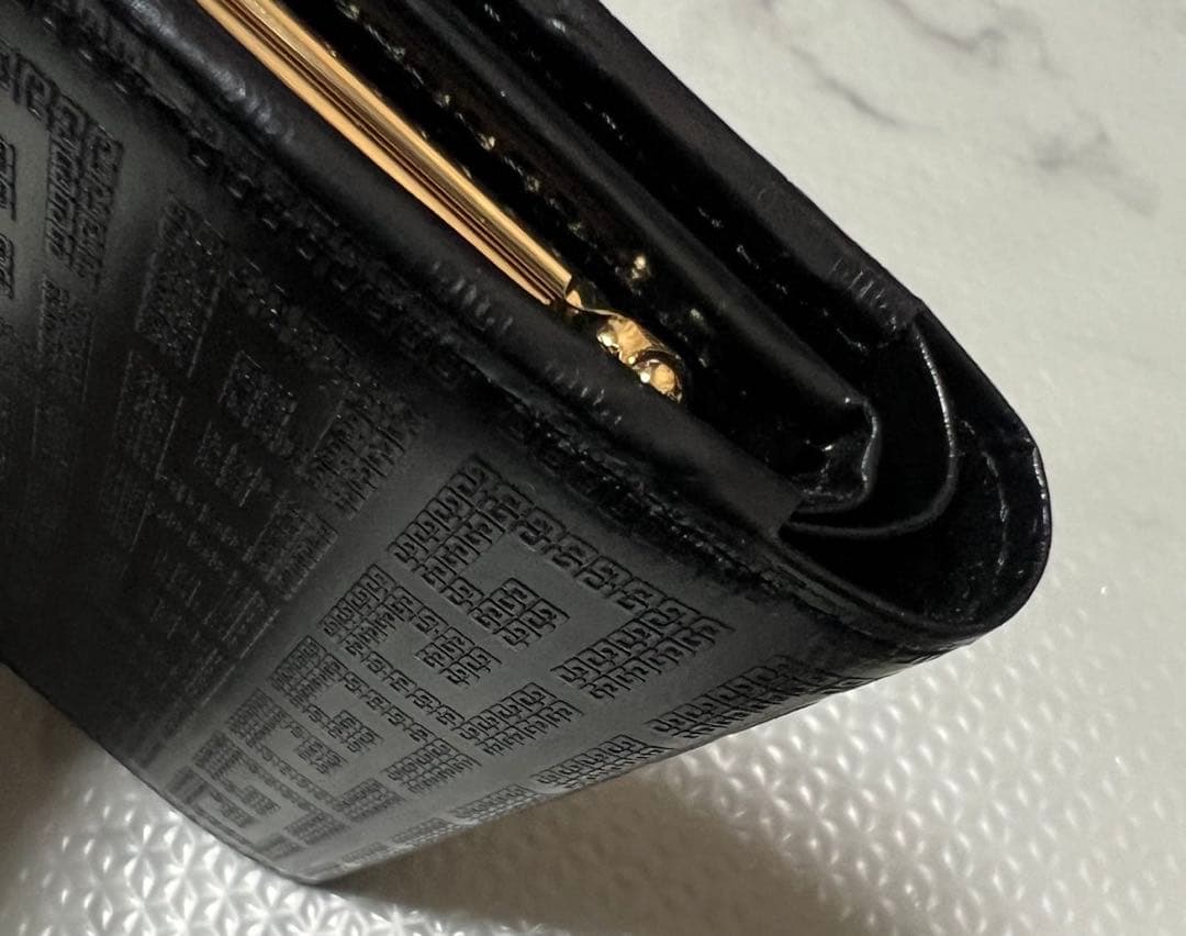 レア品　ジバンシー GIVENCHY ヴィンテージ　折り財布　総柄　ガマ口　黒