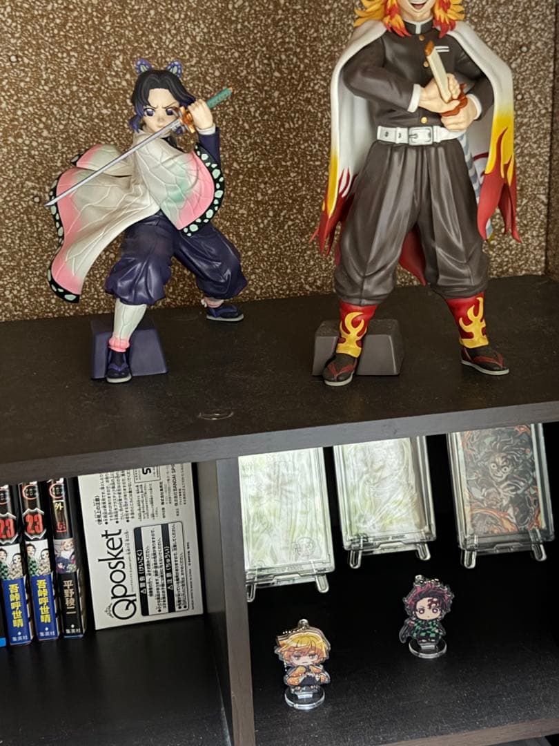 鬼滅の刃 全巻初版！➕劇場入場特典❗️フィギュア、おまけ付き！