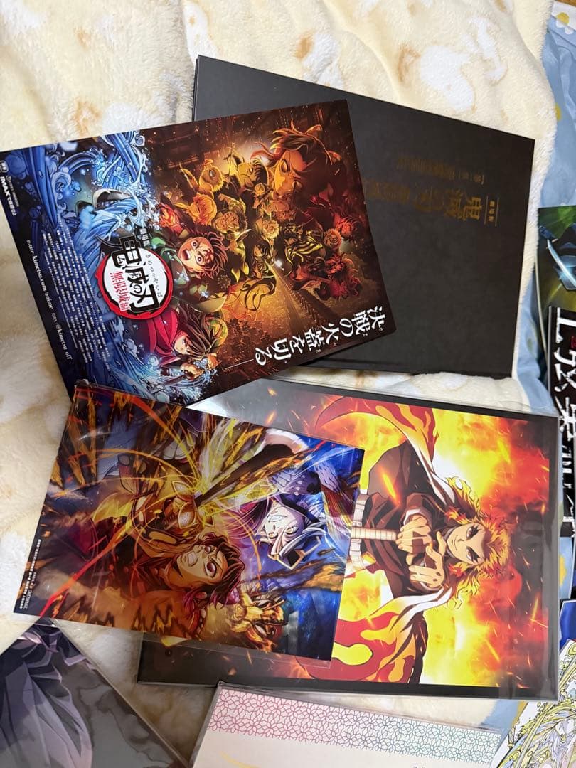 鬼滅の刃 全巻初版！➕劇場入場特典❗️フィギュア、おまけ付き！