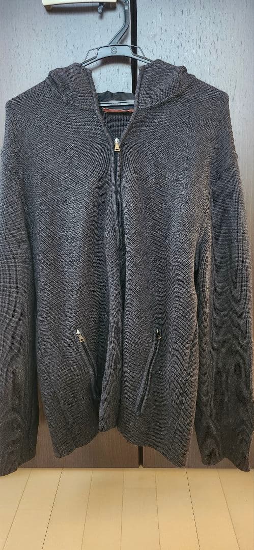 美品　プラダスポーツ　ウールパーカー