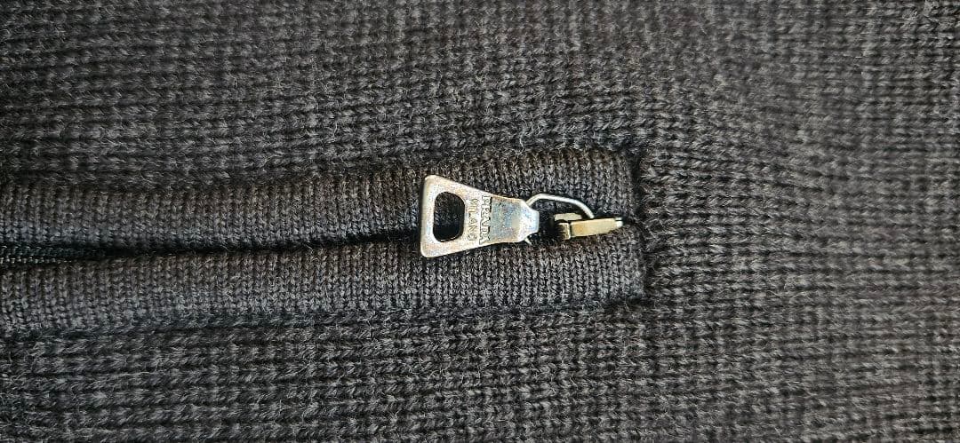 美品　プラダスポーツ　ウールパーカー