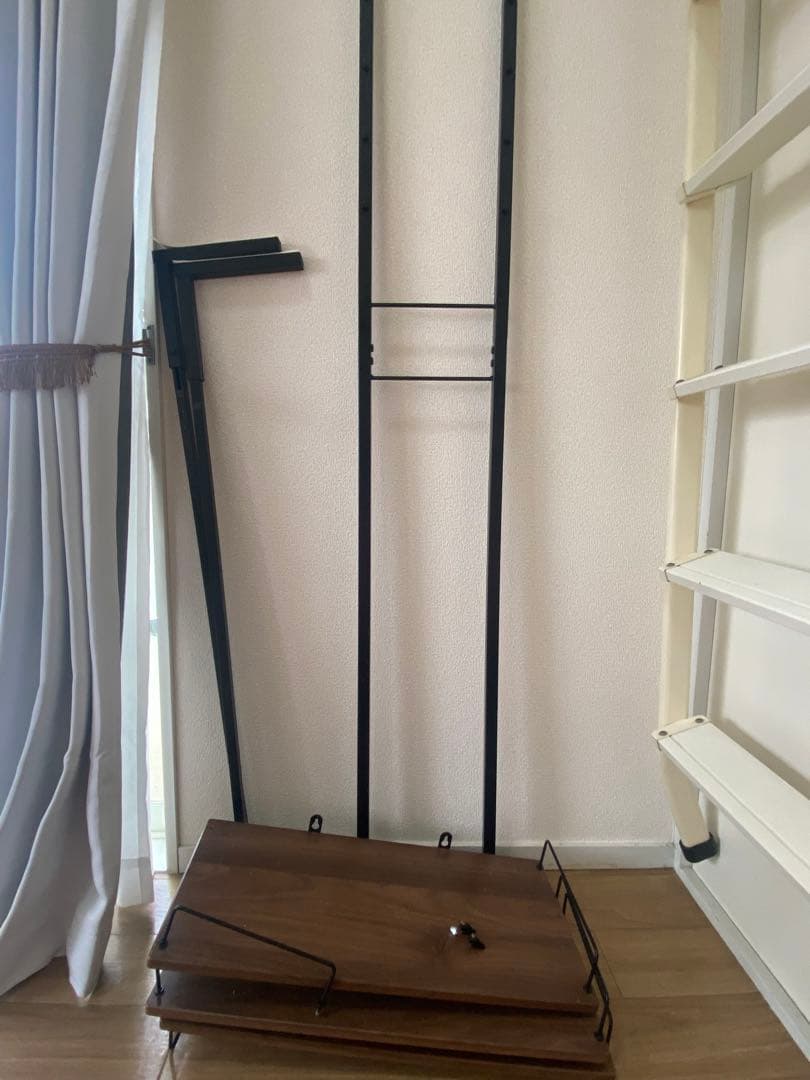 ニトリ　突っ張り　洗濯機ラック 3段　ブラウン