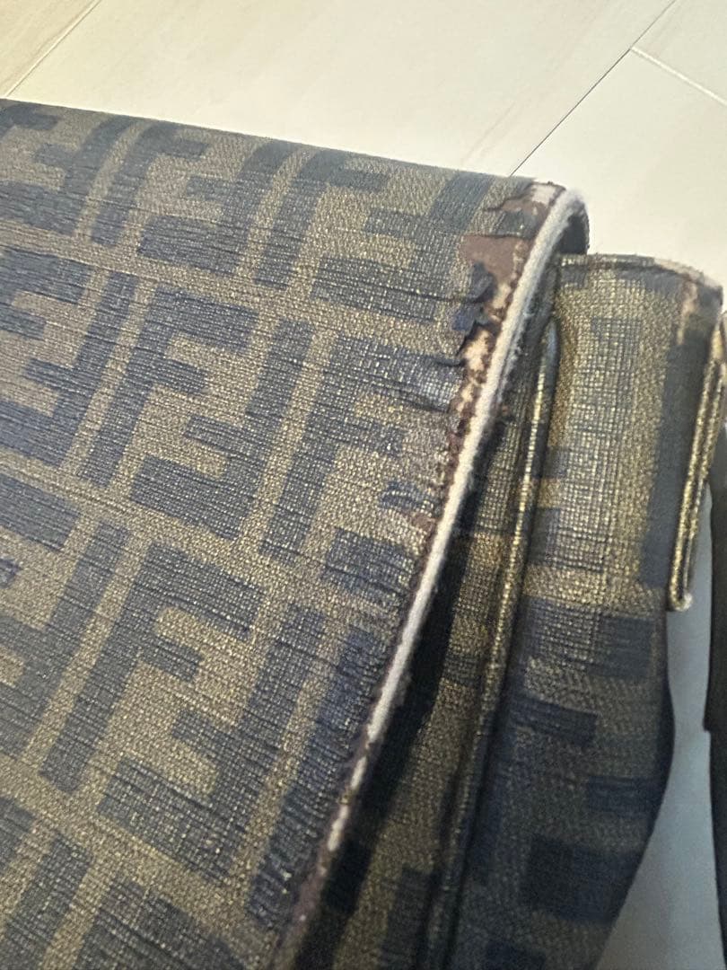 Fendi FFロゴパターン ショルダーバッグ