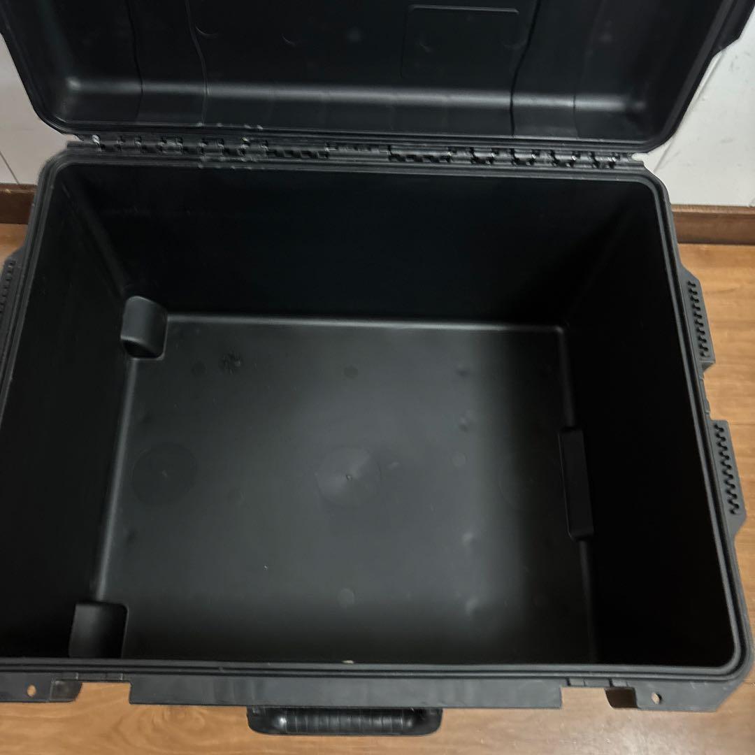 米軍放出品　PELICAN STORM CASE IM2750 ペリカンケース