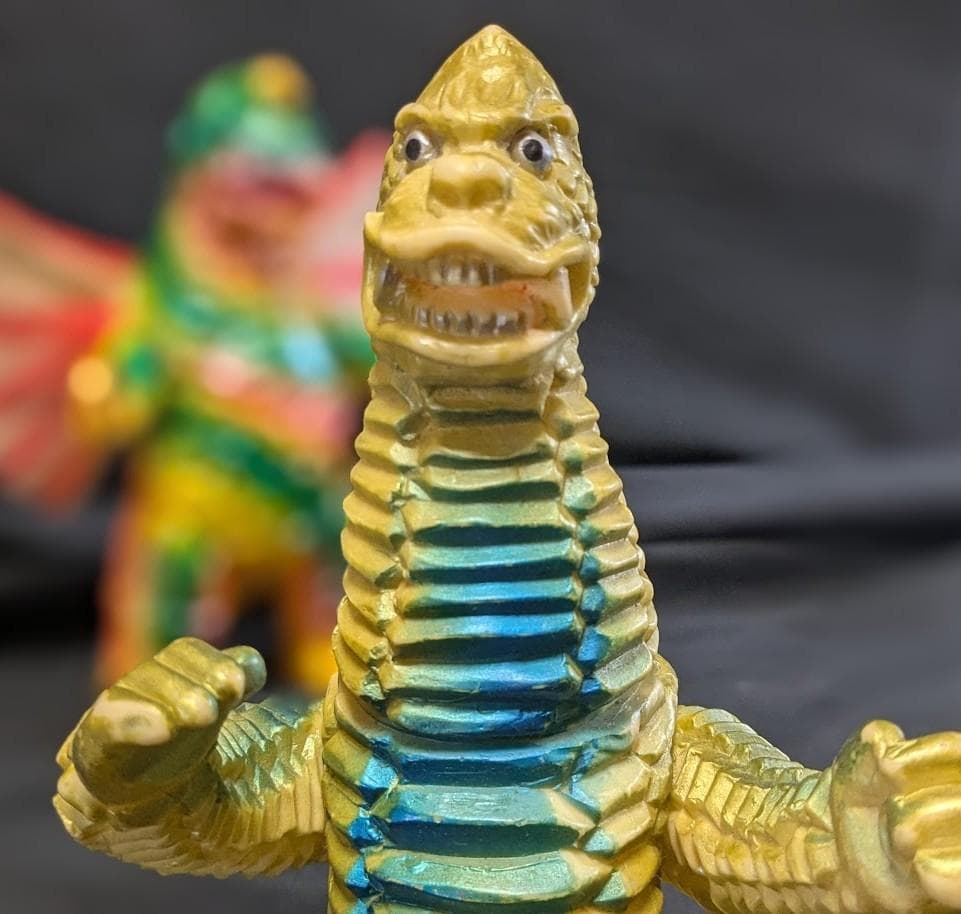 レッドキング＆ドラコ羽付（ブルマァク復刻）ソフビフィギュア２体セット