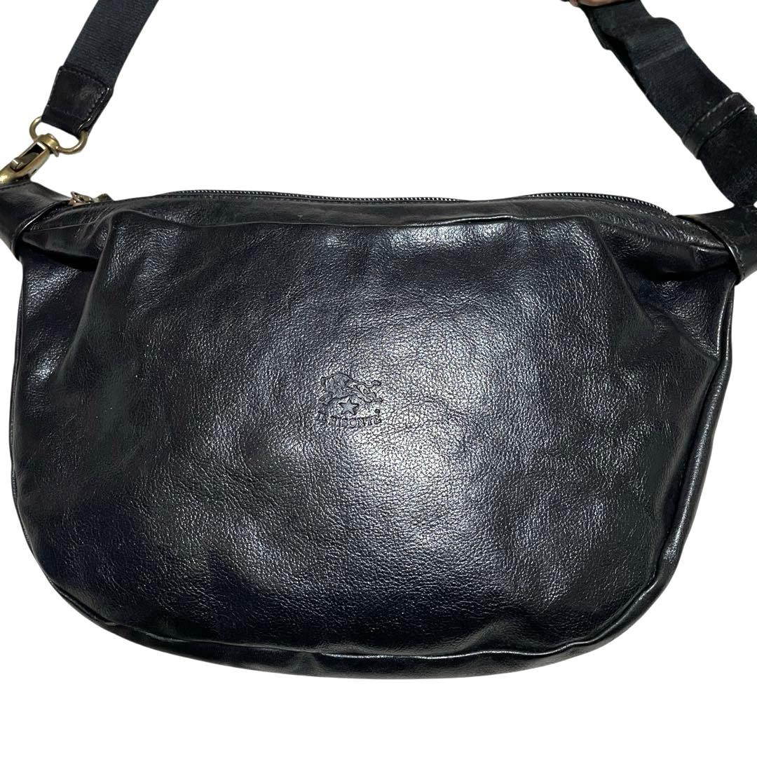 イルビゾンテ 定価7.2万 ショルダーバッグ ボディバッグ ハーフムーン レザー