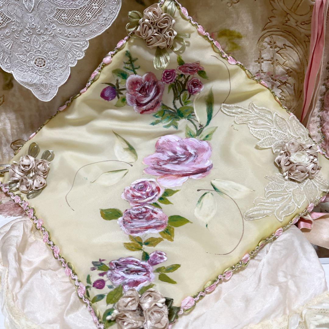 アンティーク　ロココリボン　手描きピンクローズ