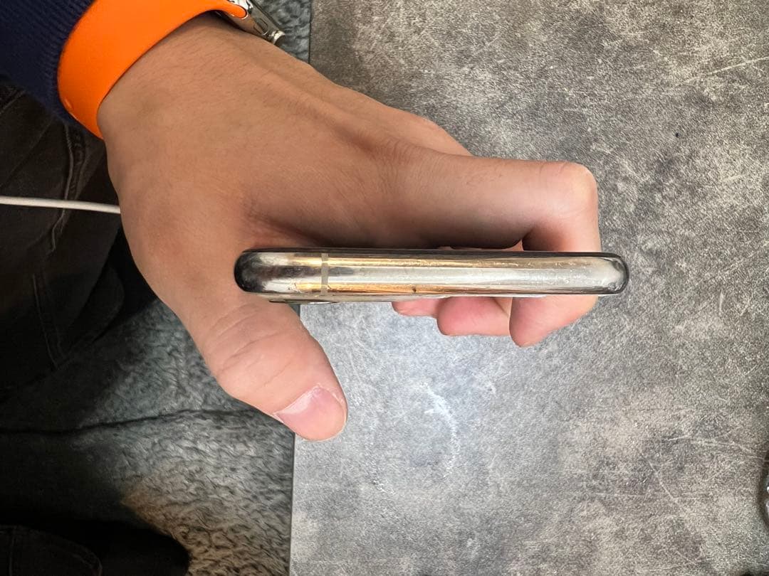 iPhone11pro 256GB アクティベーションロック　解除済み　箱付き