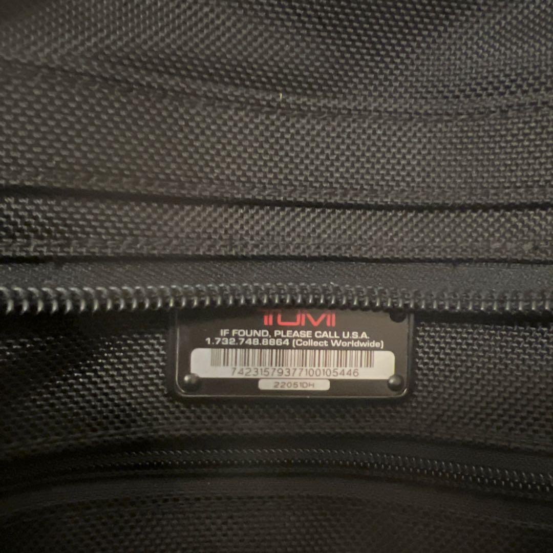 TUMI キャリーケース　黒