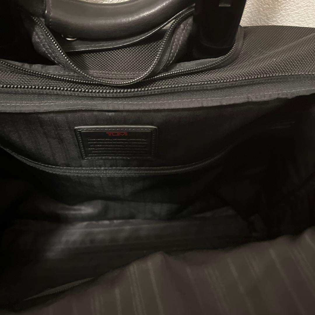 TUMI キャリーケース　黒