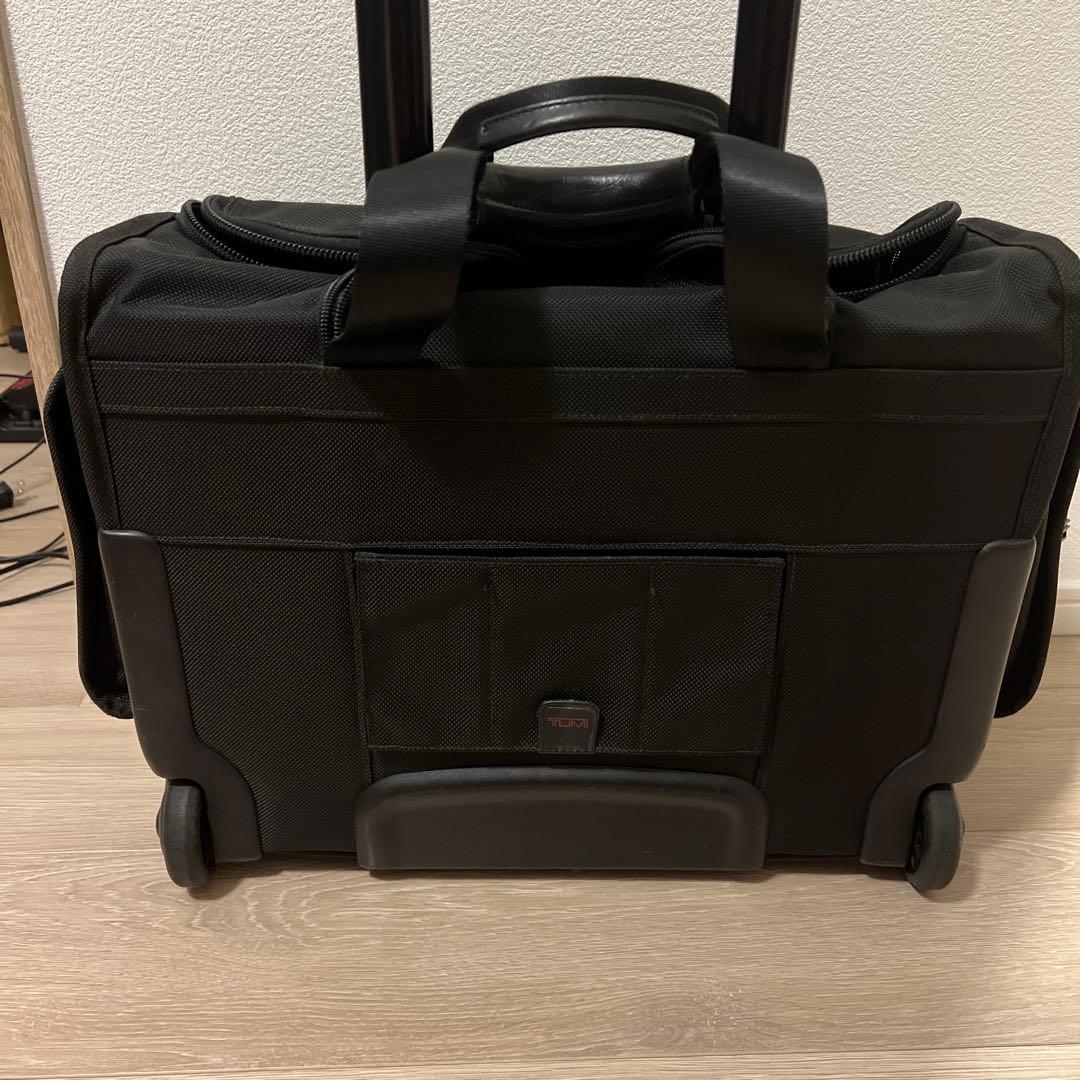 TUMI キャリーケース　黒