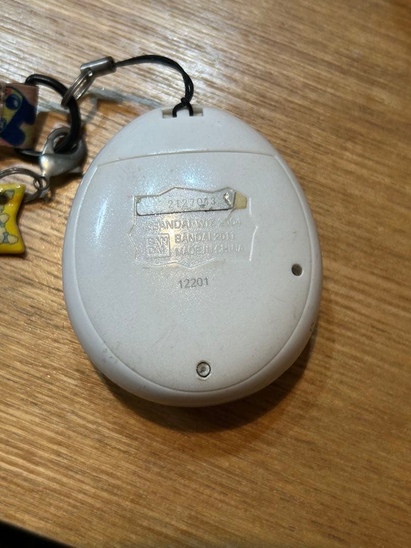 【動作確認済み】たまごっちiDL ホワイト 本体 ストラップ付き