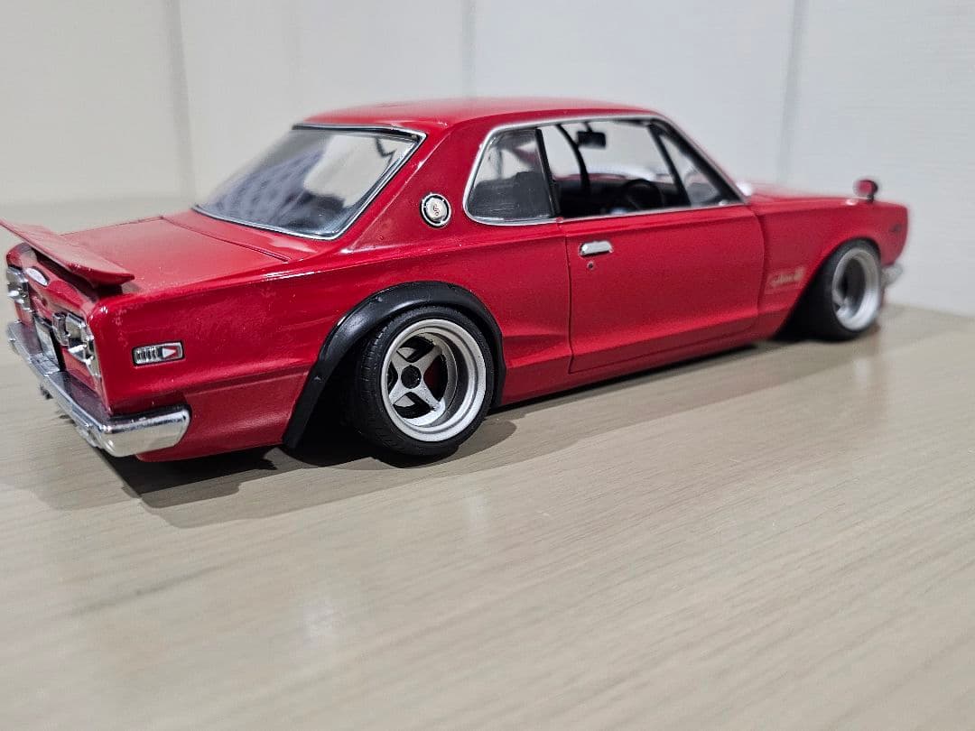 京商　1/18　日産　スカイライン　GT−R 　(KPGC10)