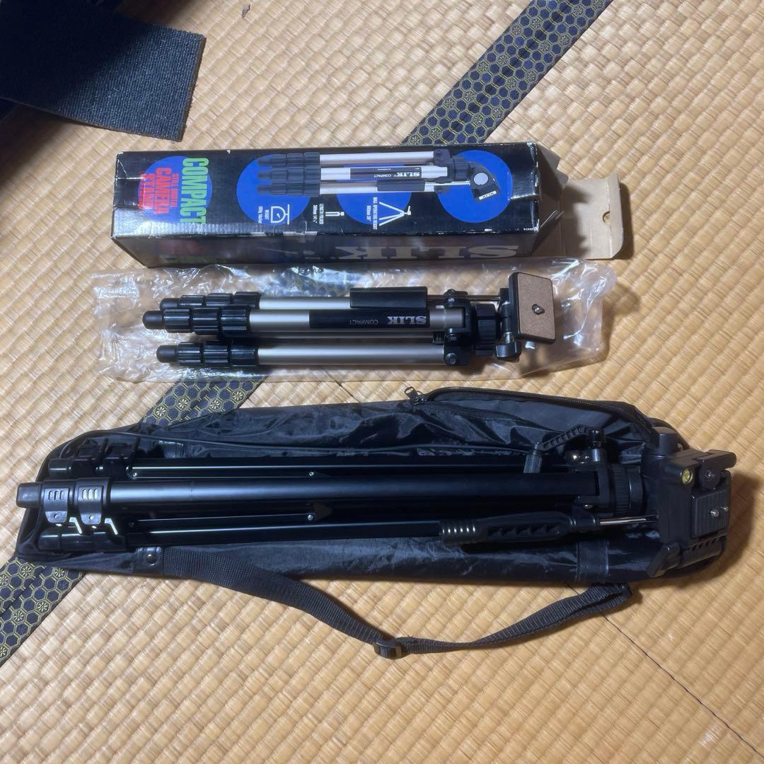 パナソニック　HDC-HS350 (三脚付き)