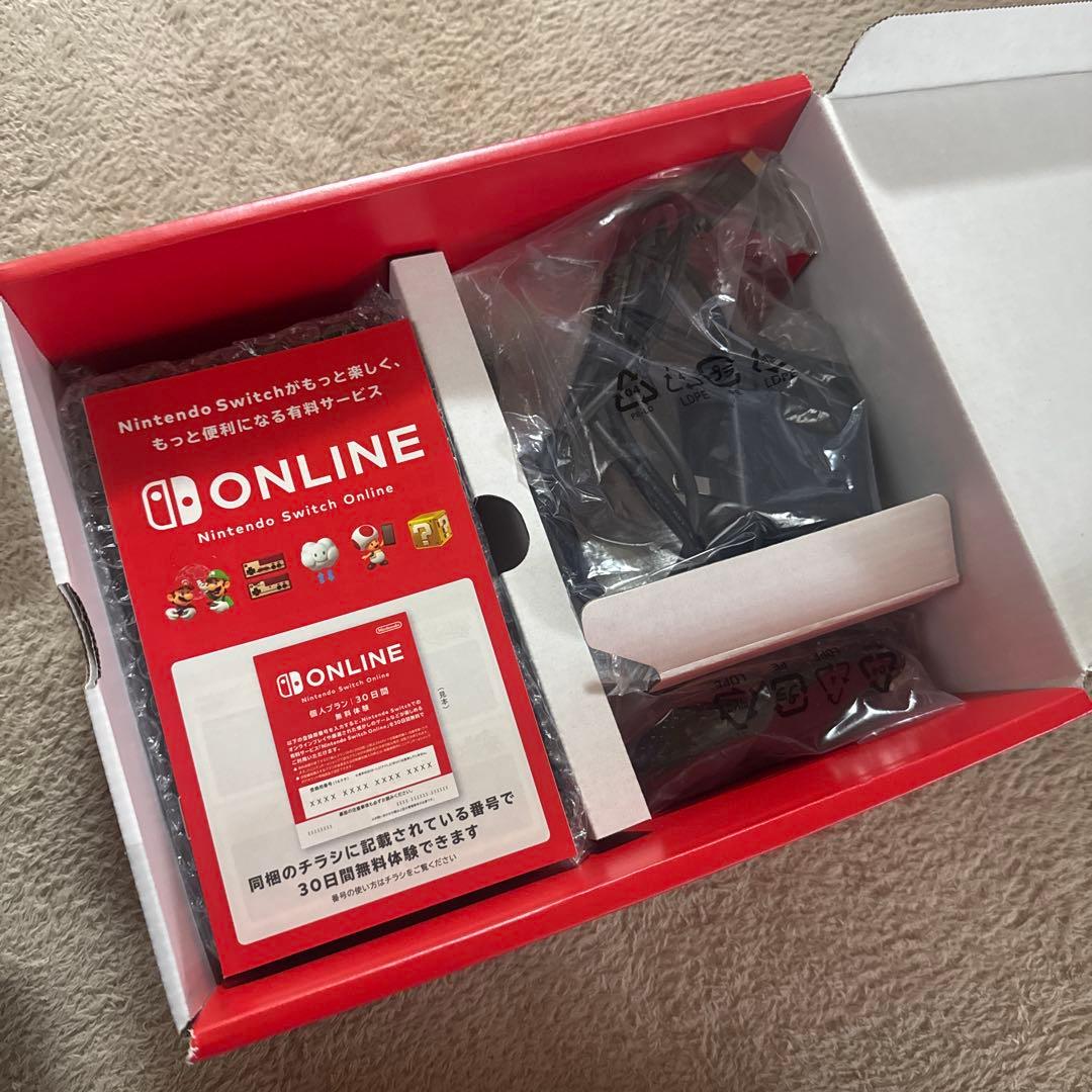 Nintendo Switch 本体 赤/青 Joy-Con 付き