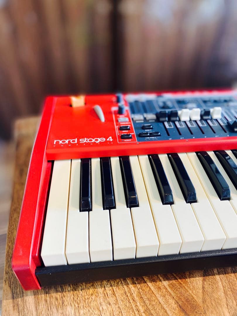 CLAVIA Nord Stage4 Compact 最新機種　ノードステージ4