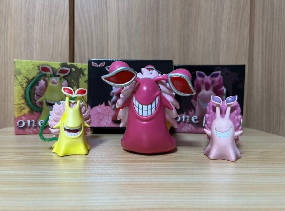 ドフラミンゴ　フィギュア　電伝虫3種セット
