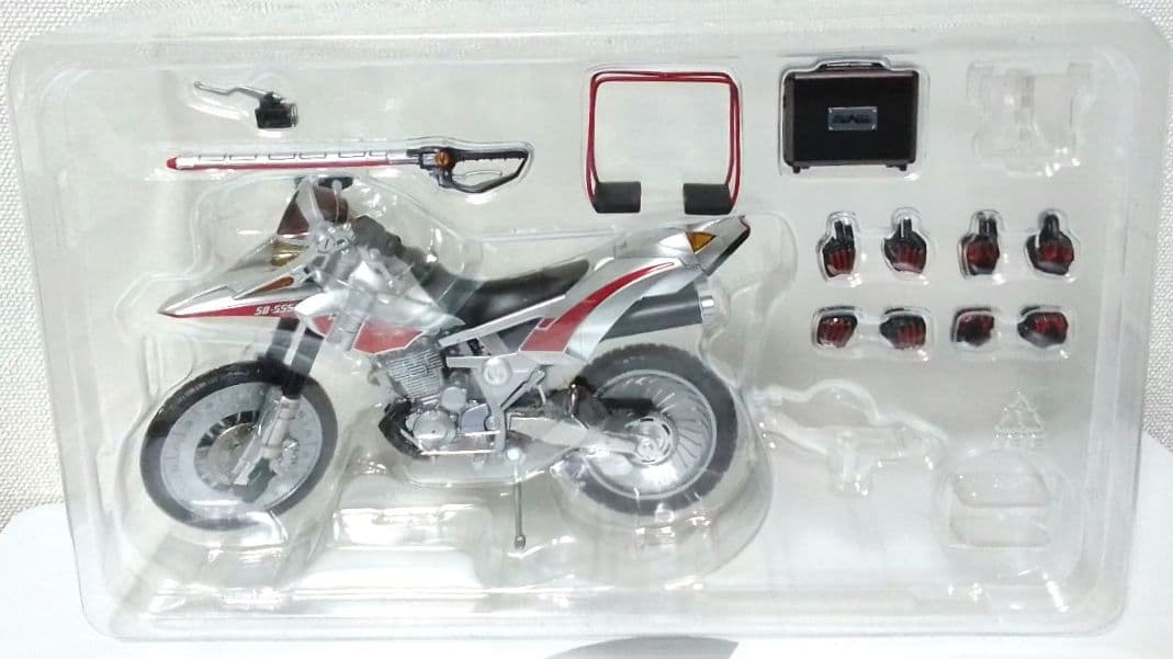 S.H.フィギュアーツ 真骨彫 オートバジン （ビークルモード）