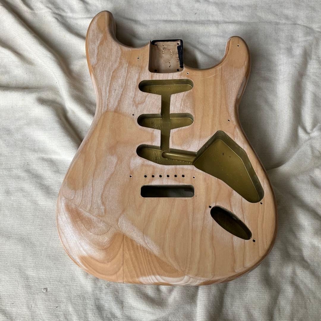 フェンダー ストラトキャスター ボディ未塗装