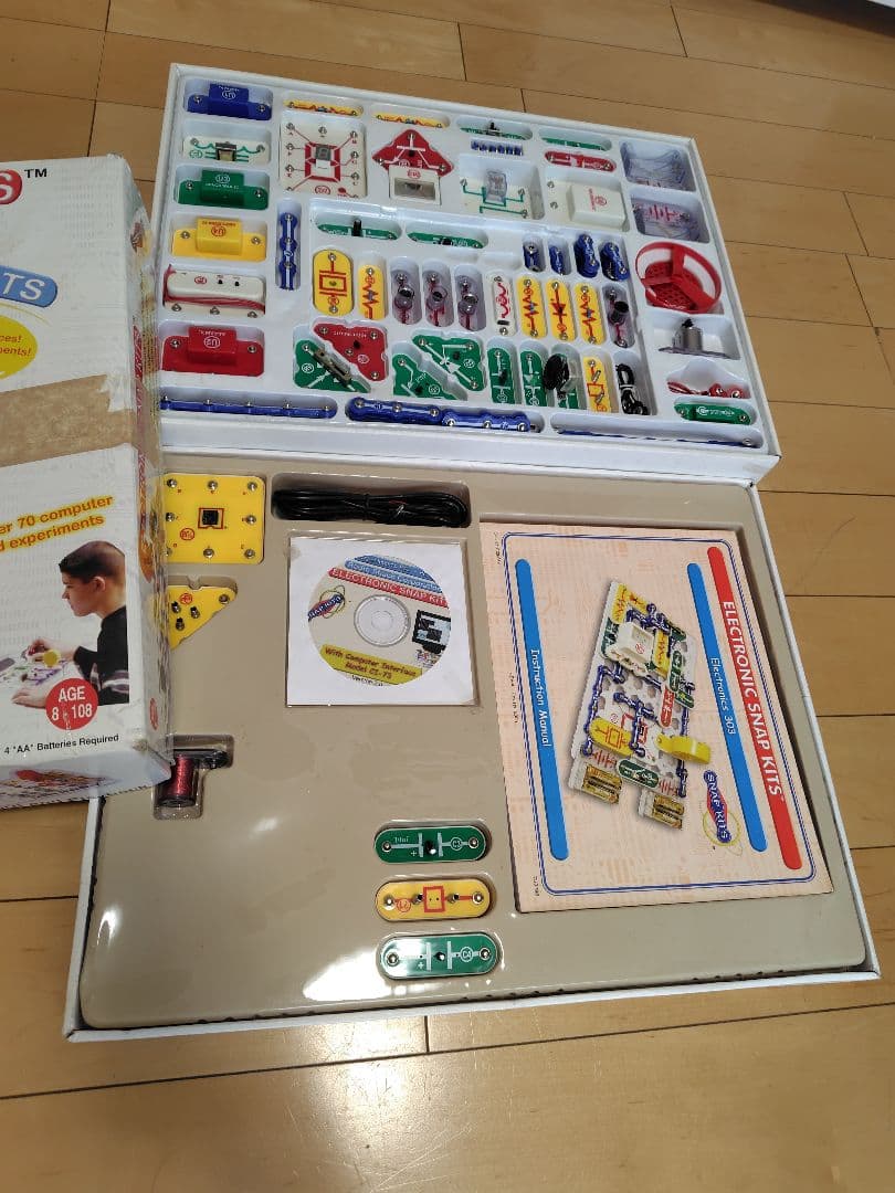 エレクトロニック スナップ キット 750 おもちゃ 知育玩具 Panko