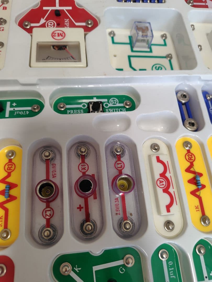 エレクトロニック スナップ キット 750 おもちゃ 知育玩具 Panko