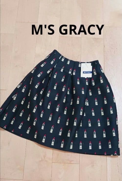 【新品】エムズグレイシー スカート サイズ40 リップ