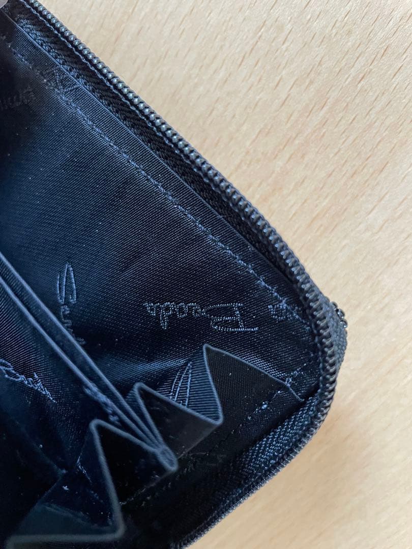 柏ビーズ　ラウンド小財布099赤帯柄ビーズ刺繍