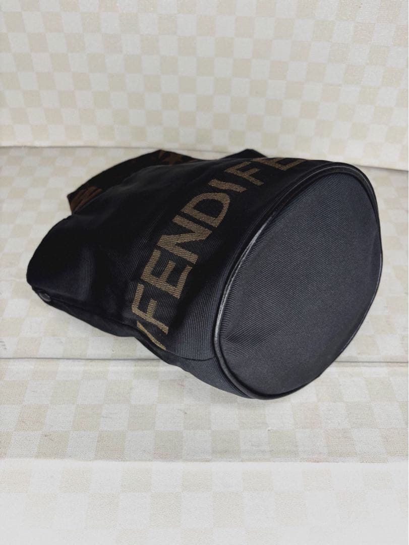 極美品　希少サイズ　FENDI フェンディ　ハンドバッグ　M29